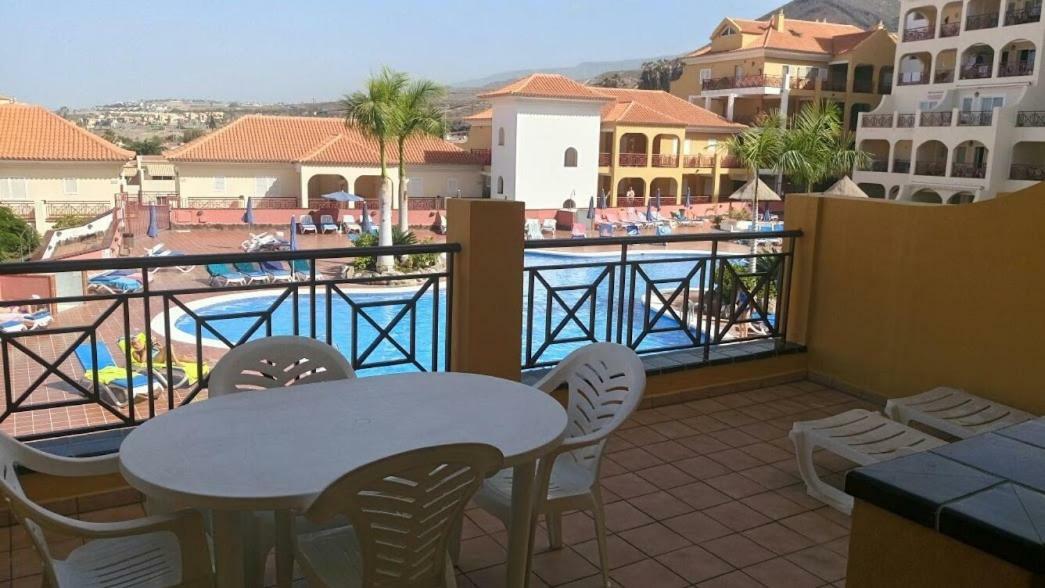 Apartamentos Dinastia Los Cristianos  Dış mekan fotoğraf