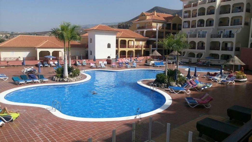 Apartamentos Dinastia Los Cristianos  Dış mekan fotoğraf